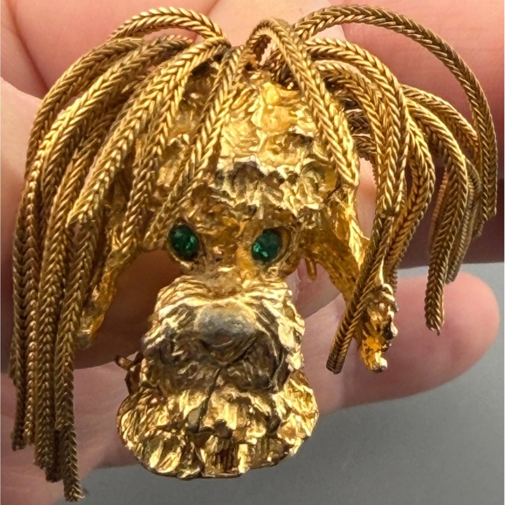 Vintage De Nicola Poodle Dog Brooch Green Rhinestone Eyes Gold Tone Tassel Hair